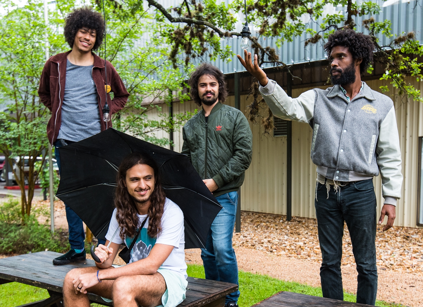 Boogarins e Marina Sena são confirmados no Festival No Ar Coquetel Molotov