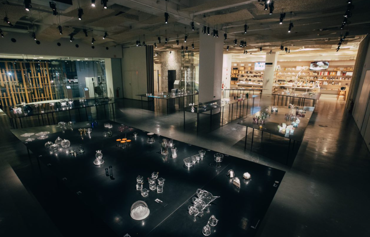 Vidros artesanais japoneses são destaque em exposição da Japan House São Paulo