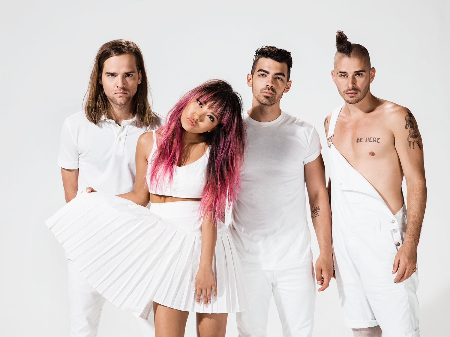 Joe Jonas anuncia o retorno da banda DNCE e confirma novo single