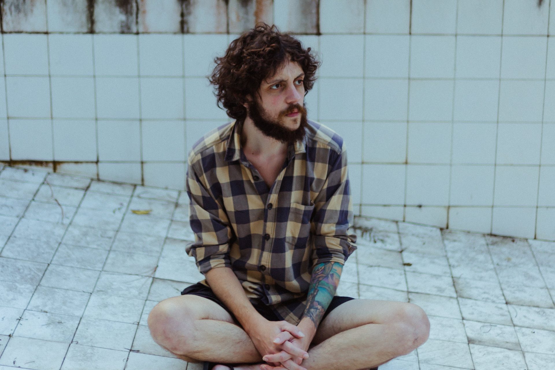 Gabriel Ventura antecipa faixas do álbum “Tarde” em session; confira