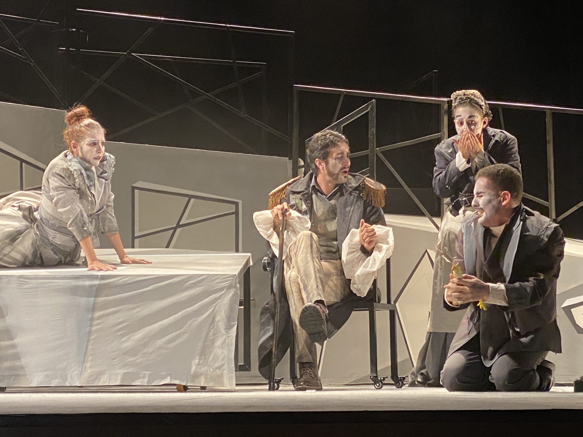 CiaTeatro EPIGENIA(RJ) apresenta "O Alienista" no Sesc Palladium