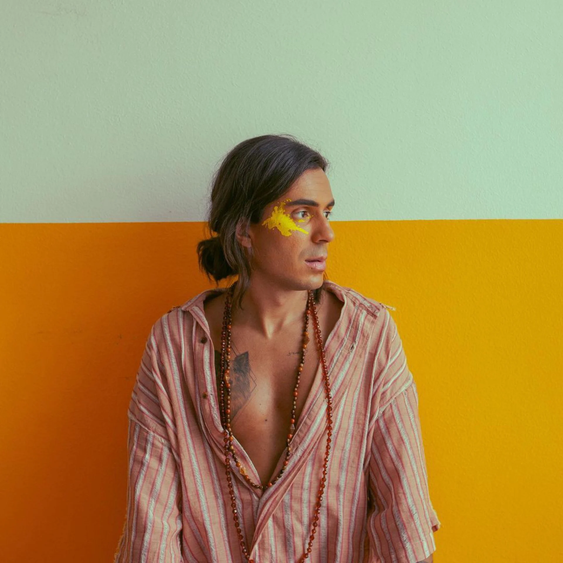Pe Lu adinta novo disco com o single "Baile"; confira