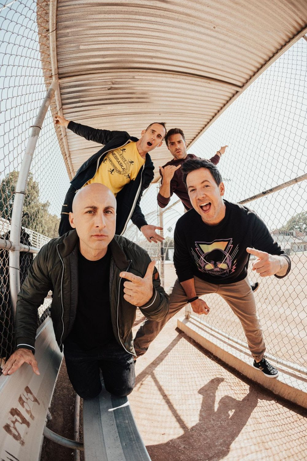 Simple Plan escolhe a festa Emo Revival para lançamento de novo EP