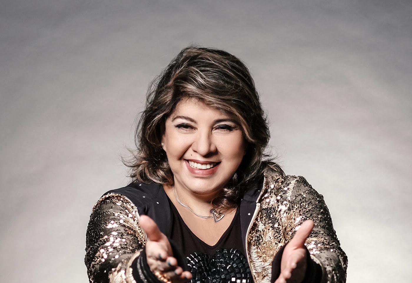 Roberta Miranda testa positivo para Covid-19 e adia shows em GO, SP e MT