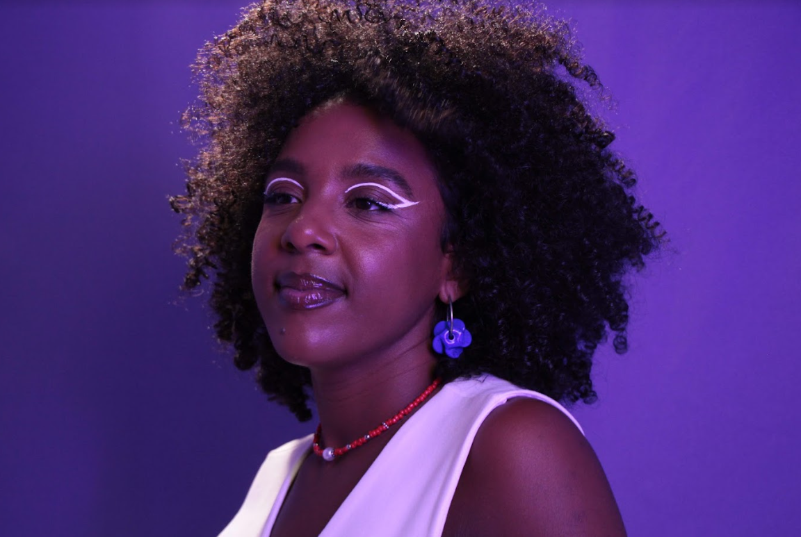 Lílian Rocha disponibiliza o clipe da romântica “Sua Vez”