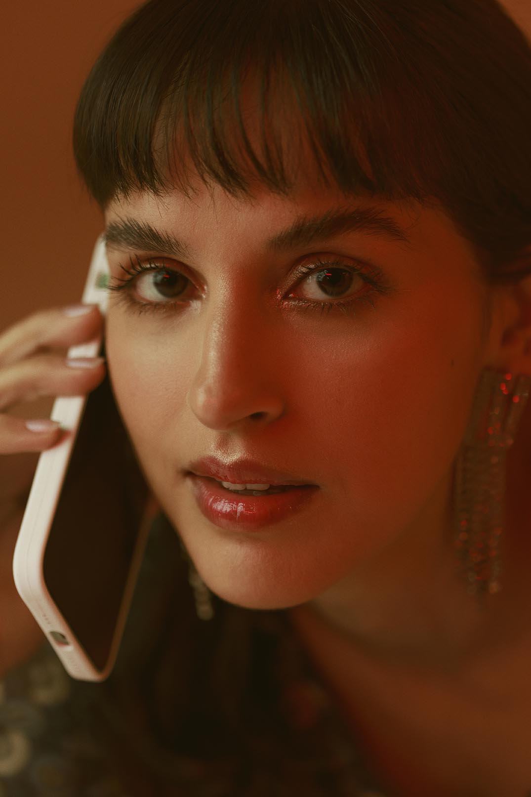 Natália Matos canta sobre amores virtuais no single “Doce Feroz”