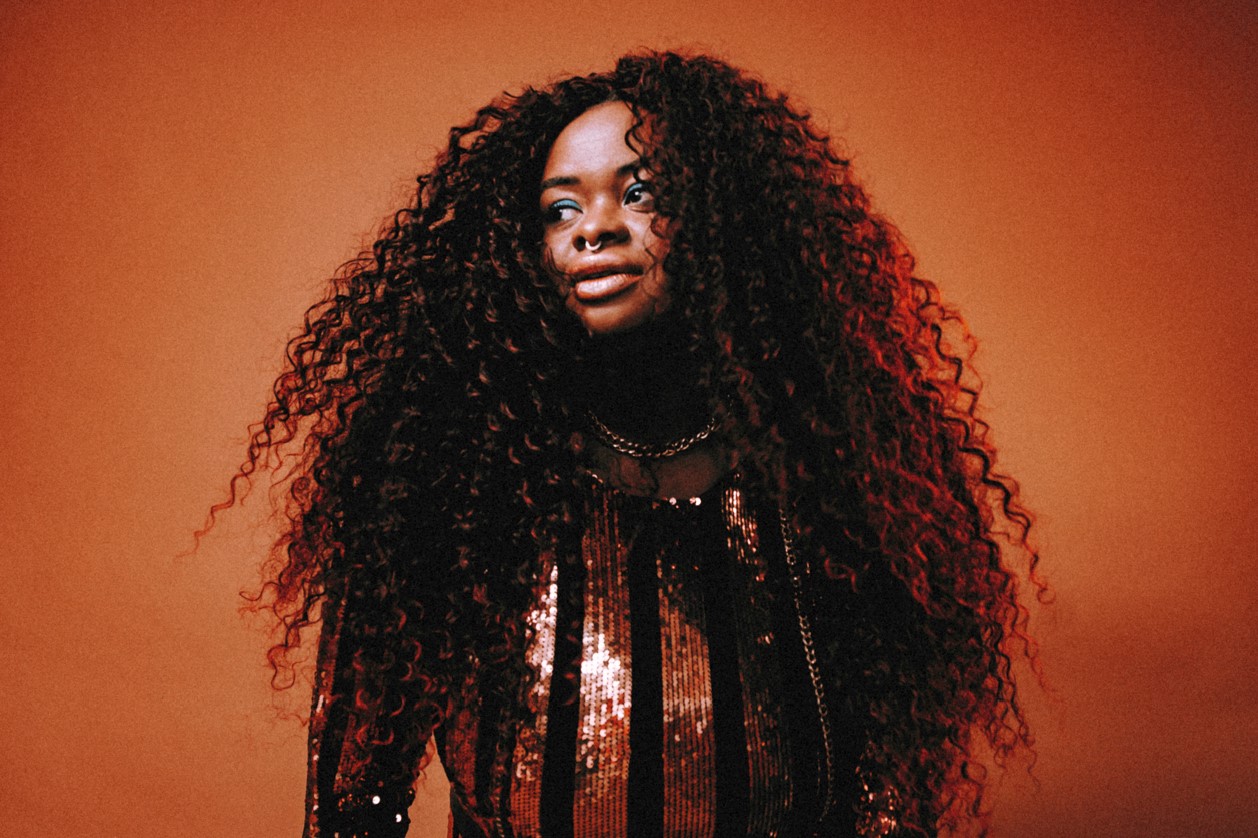 Tássia Reis celebra Alcione em show especial no SESC Santana