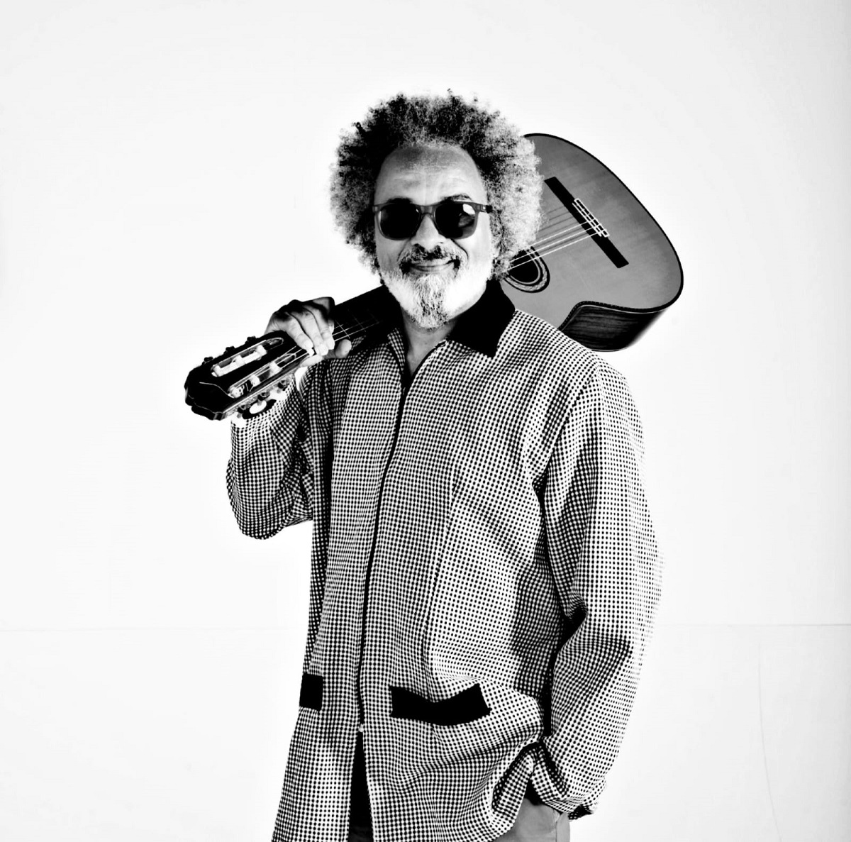 Jessé Santo se apresenta no Sesc Belenzinho com participação do FOLK NA KOMBI