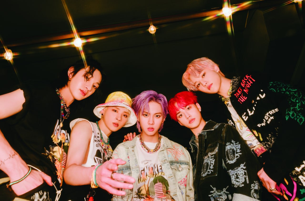 Grupo de k-pop MCND desembarca no Brasil esta semana para turnê