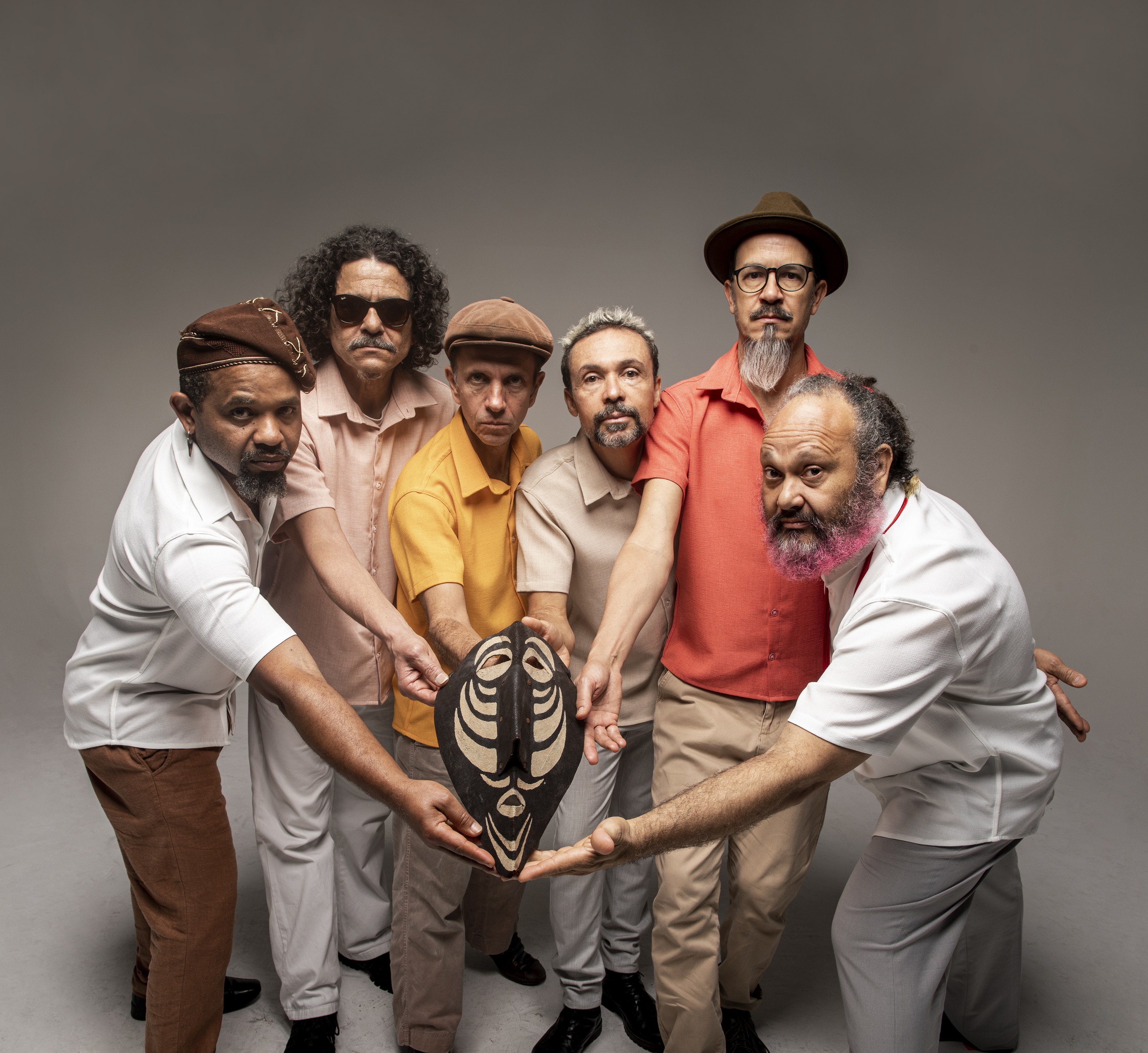 Mestre Ambrósio anuncia shows em celebração aos 30 anos de carreira