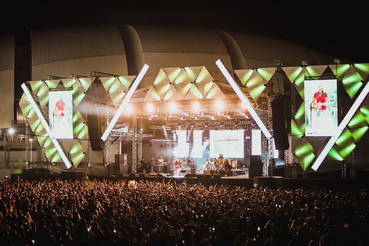 Carnatal anuncia Bell Marques, Anitta, Léo Santana, Ivete Sangalo