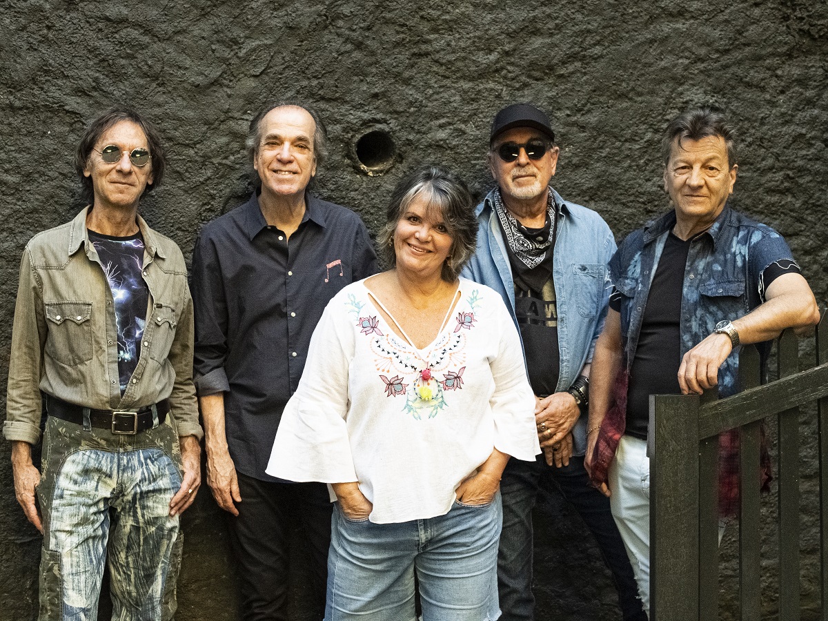 Banda Sunday toca no Blue Note SP dia 30 de setembro