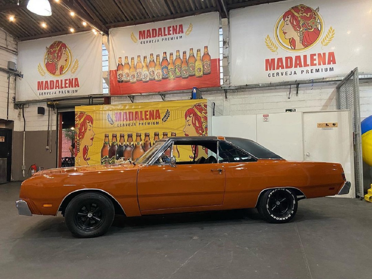 Cervejaria Madalena realiza encontro de carros antigos em São Bernardo
