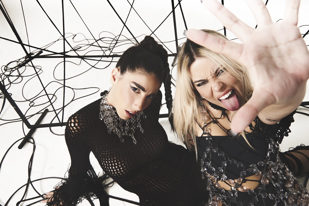 Clara x Sofia se apresentam pela primeira vez em SP na Casa Rockambole