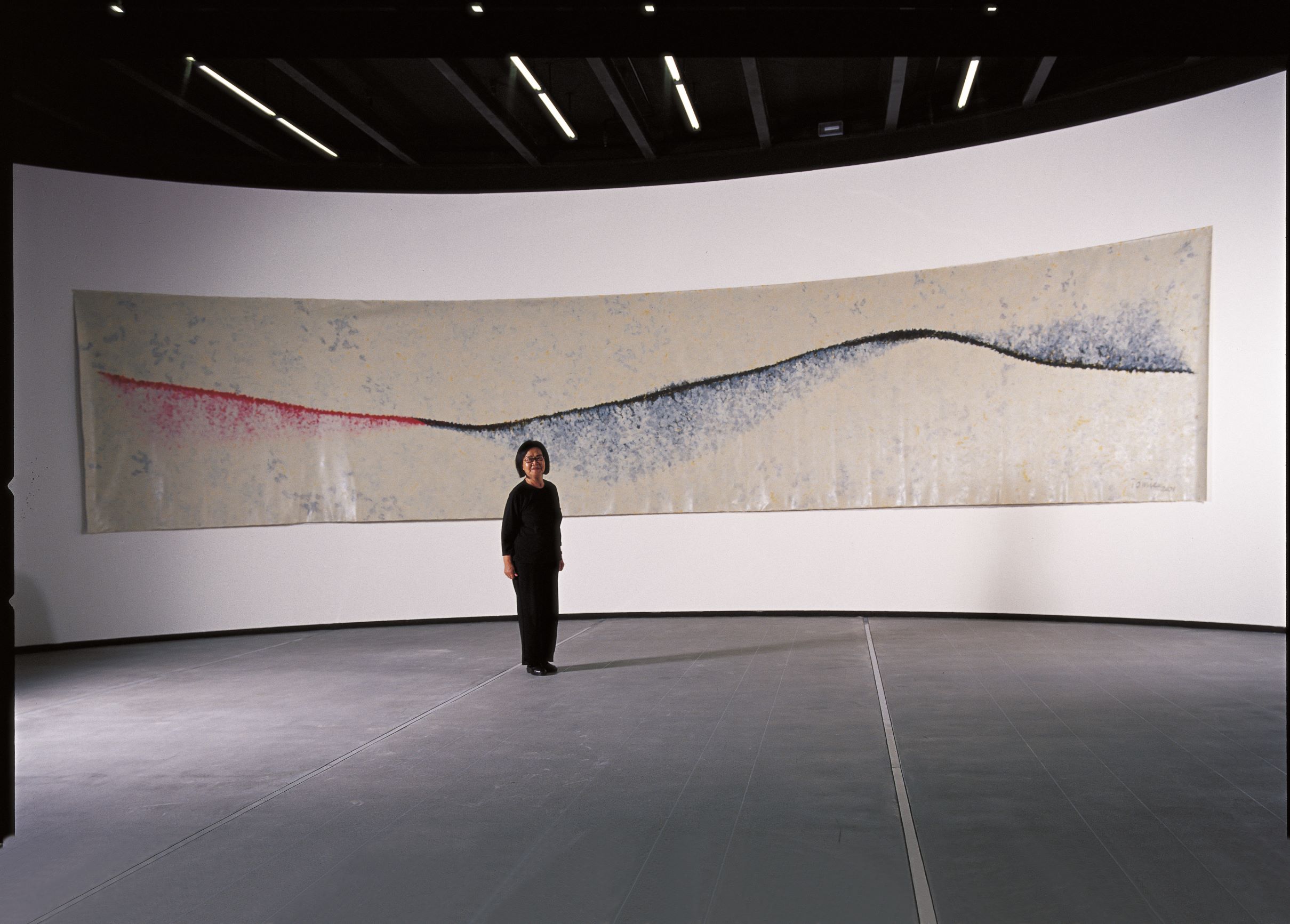 Instituto Tomie Ohtake apresenta exposição "Tomie Ohtake Dançante"
