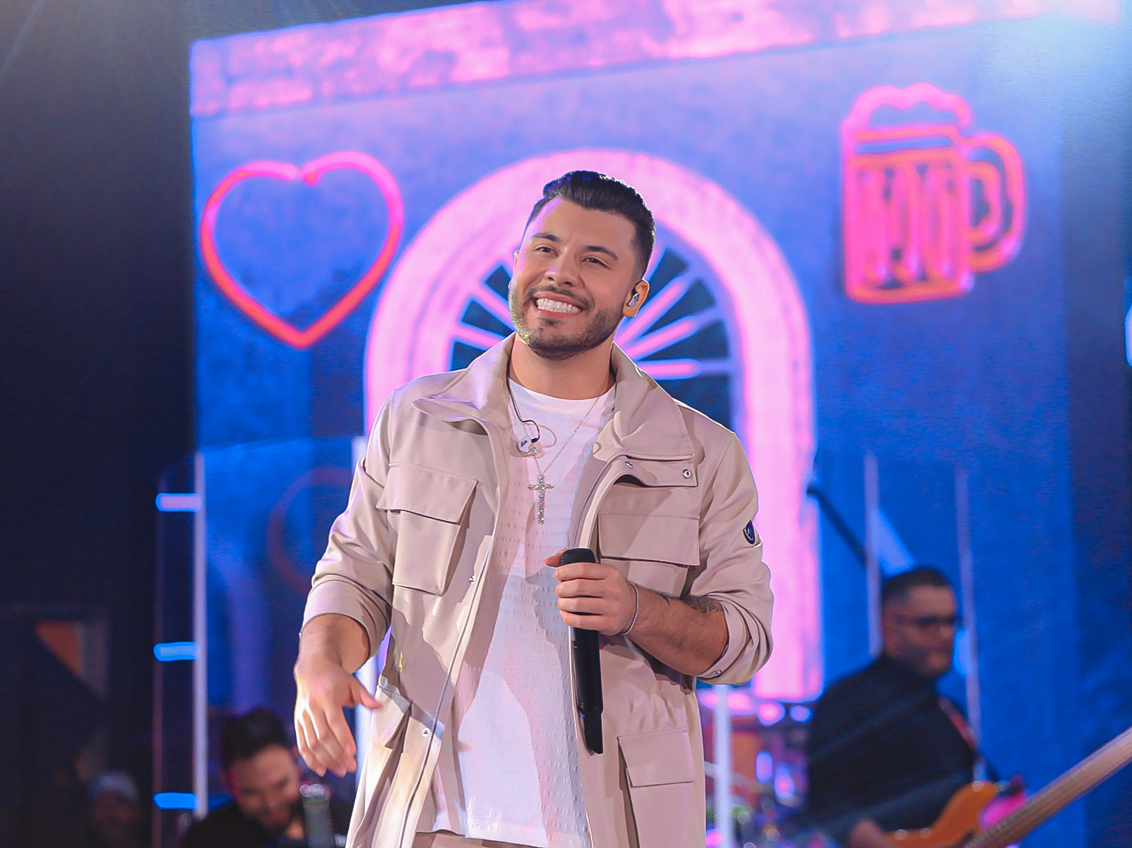 Diego & Victor Hugo, Murilo Huff e DJ DH são confirmados no Réveillon Iate 2023