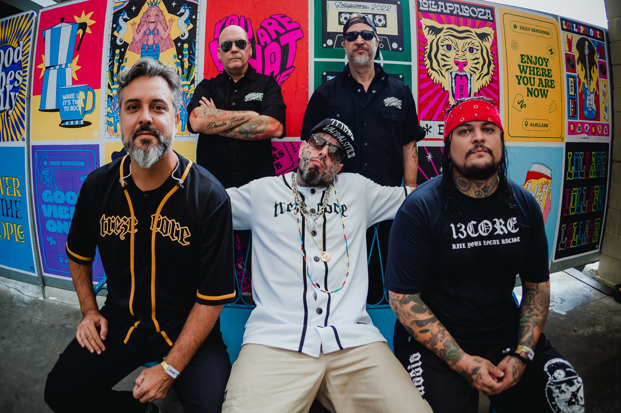 "Detonautas 20 anos Acústico" celebra a trajetória da banda