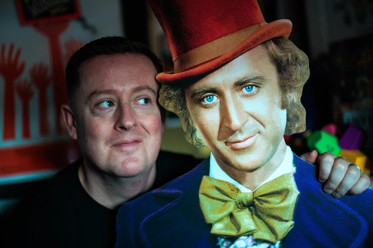 Fã de Willy Wonka revela coleção do personagem valendo R$800 mil 