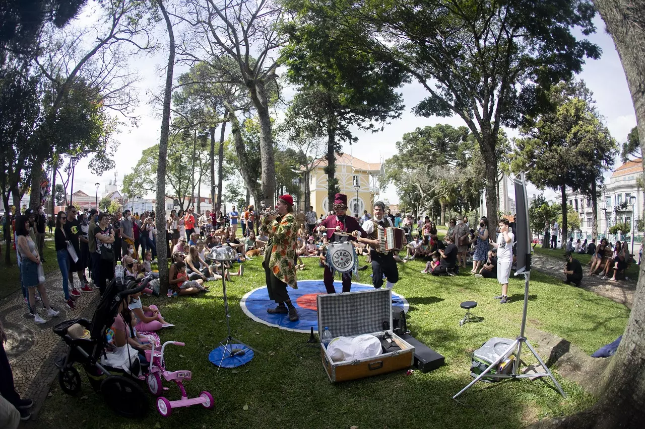 Fringe retorna após 3 anos com mais de 280 espetáculos e 15 mostras