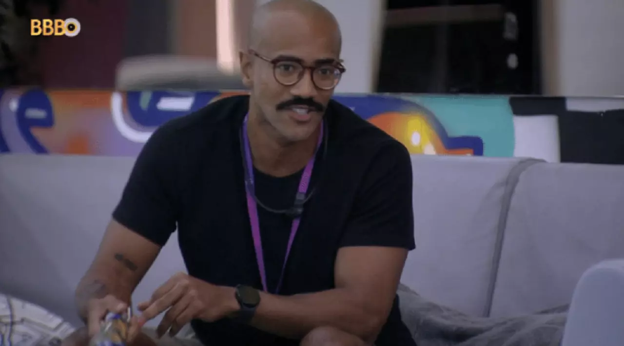 Em conversa sobre o paredão, Ricardo afirma que pretende indicar Bruna