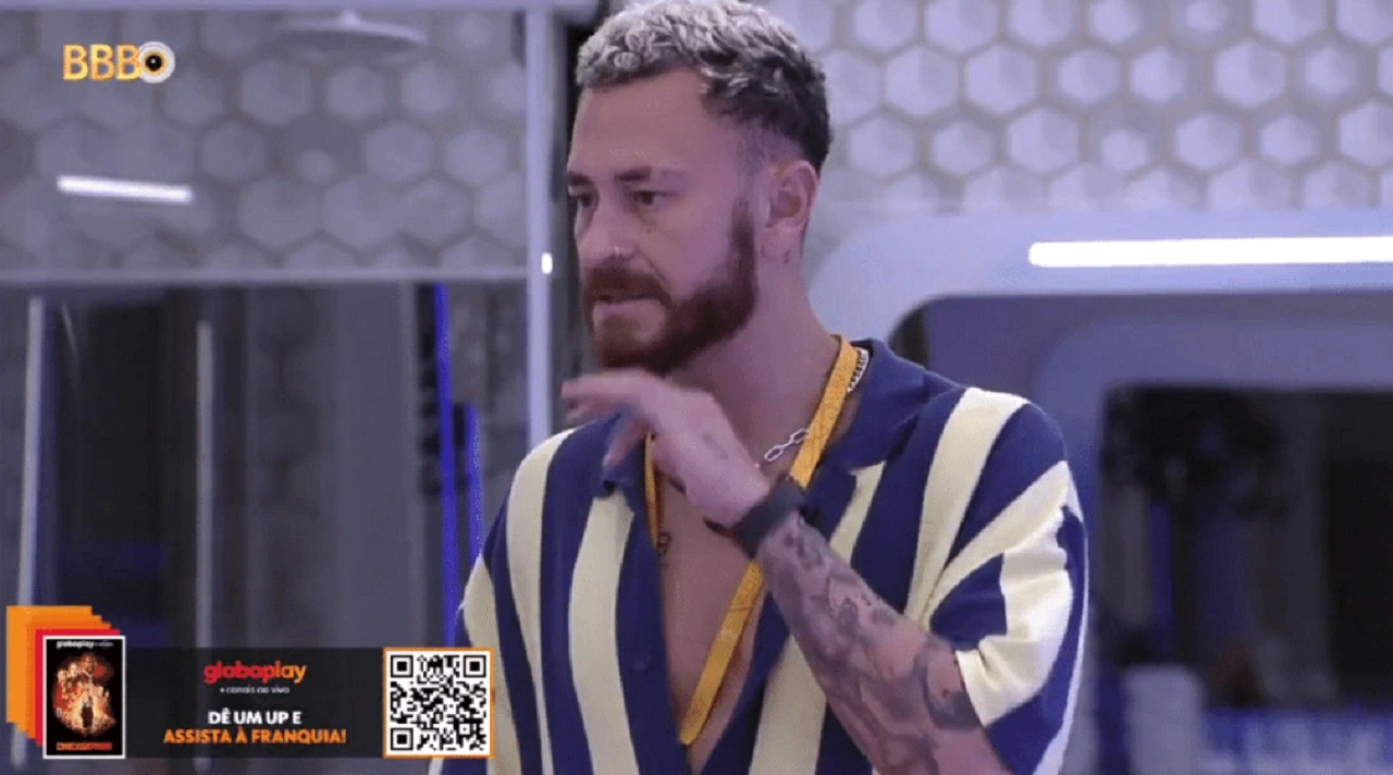 Fred dá conselhos para Larissa e Bruna sobre grupos no Big Brother Brasil