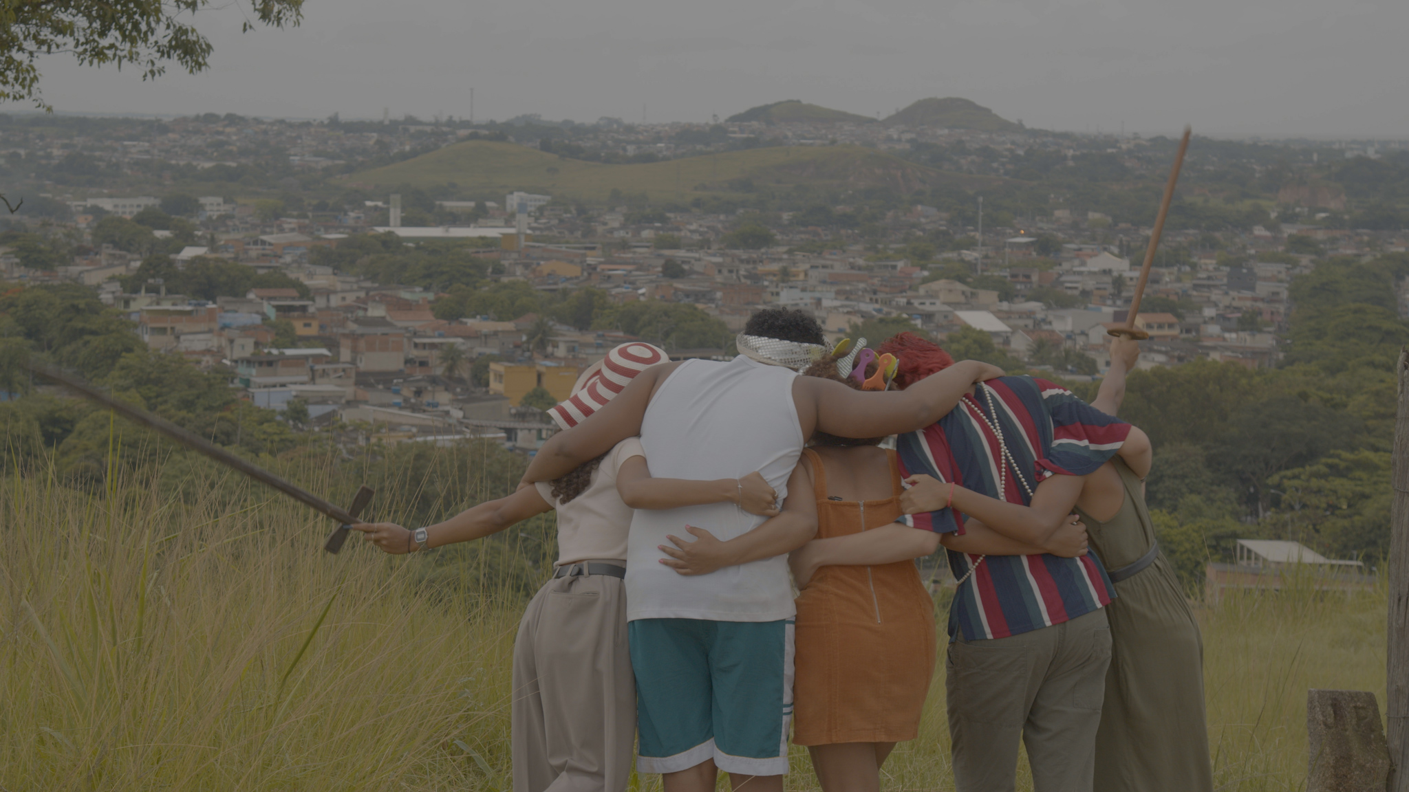 Coletivo teatral ‘Fale sobre mim’ estreia filme que reflete sobre independência