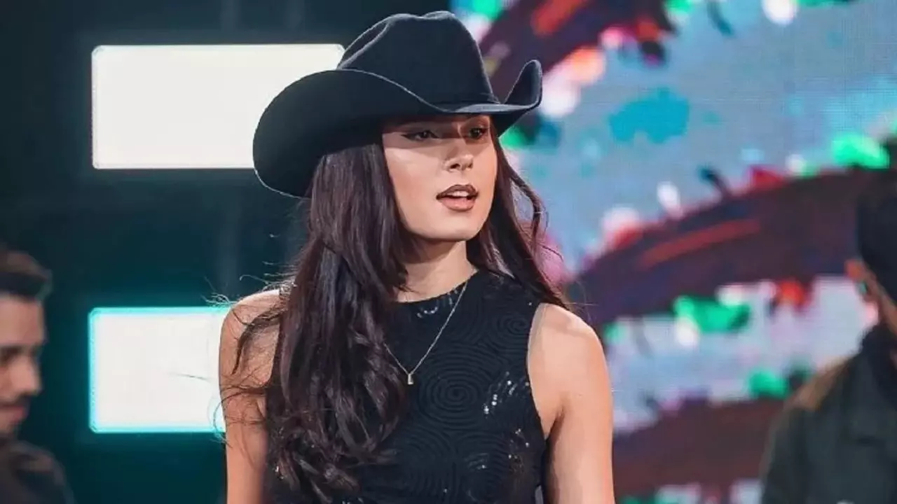 Ana Castela anuncia "Boiadeira Internacional", primeiro DVD da carreira