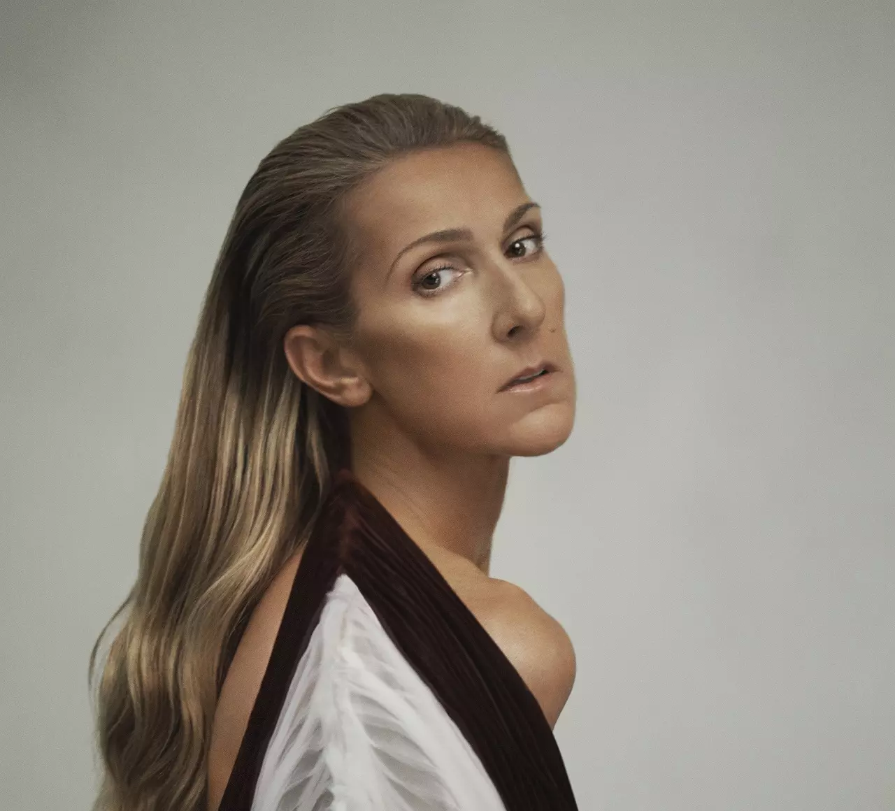 Céline Dion lança "Love Again", da trilha sonora do filme de mesmo nome