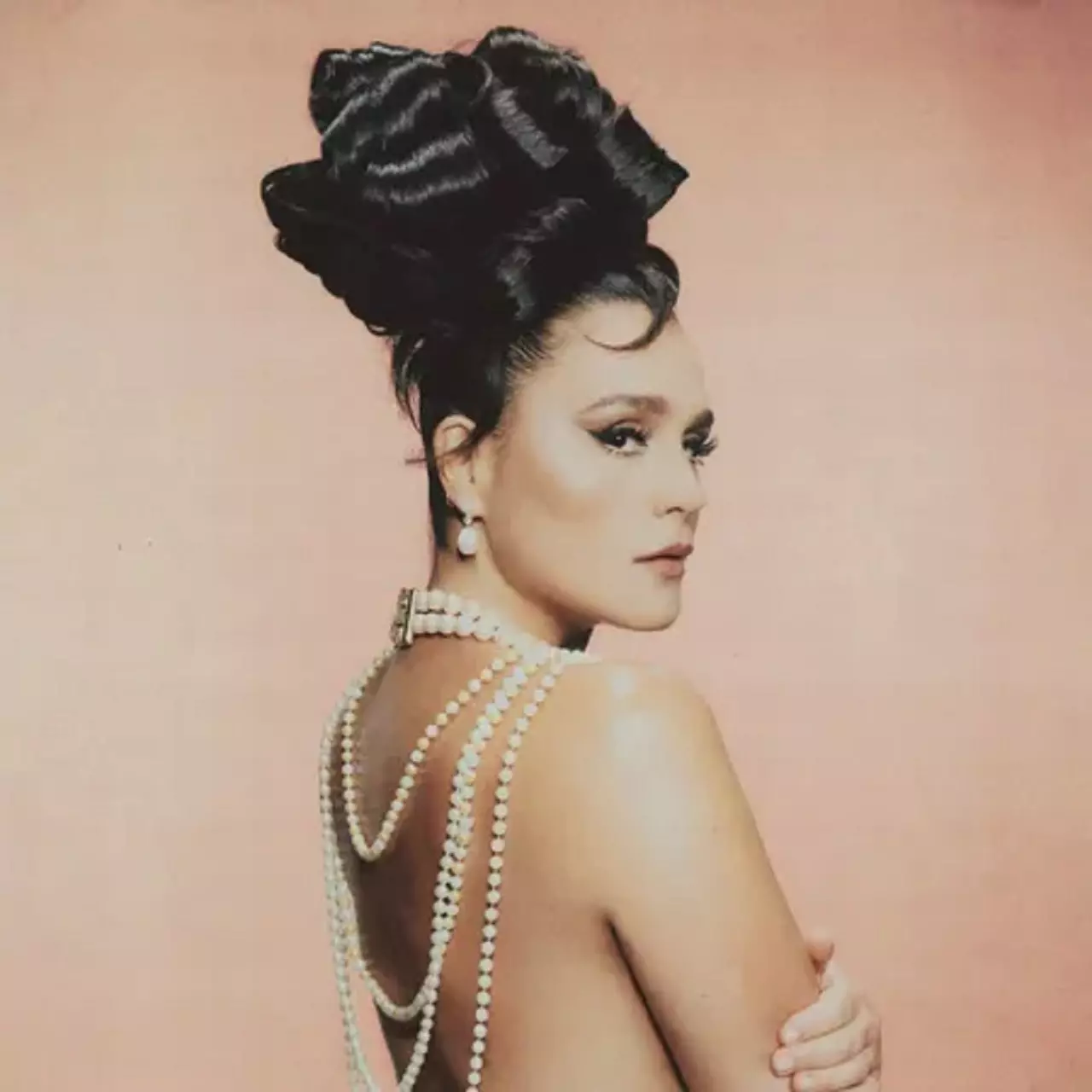 Jessie Ware lança novo álbum "That! Feels Good"; ouça o disco