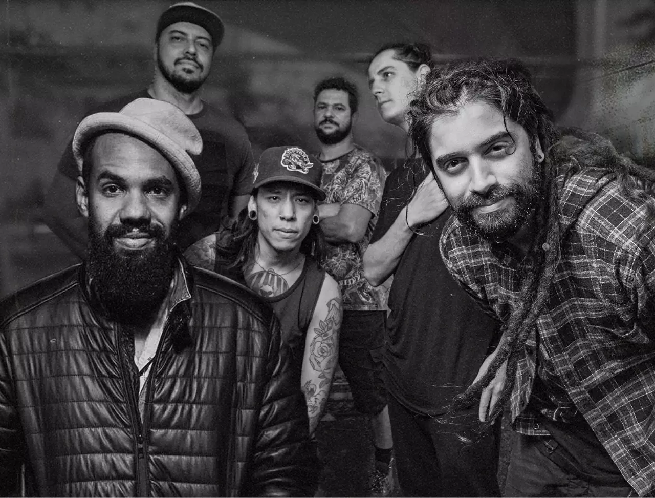 Bloco do Caos anuncia música com Mariana Coelho e show com Russo Passapusso