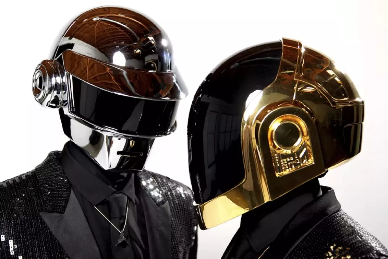 Daft Punk revelará faixa rara escondida no capacete "Random Access Memories"