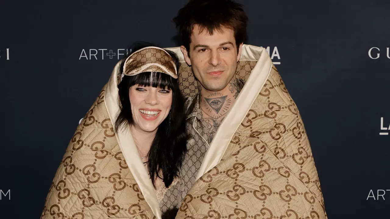Juntos quase um ano, Billie Eilish e Jesse Rutherford terminam o namoro