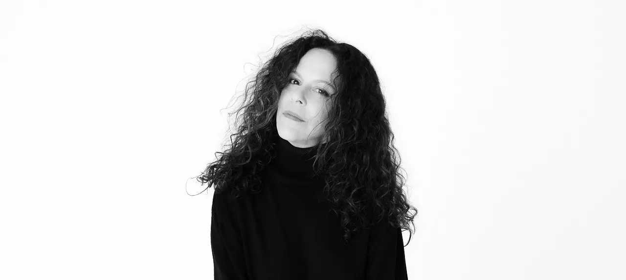 Bebel Gilberto lança carta de amor para pai, João Gilberto, no álbum "João"