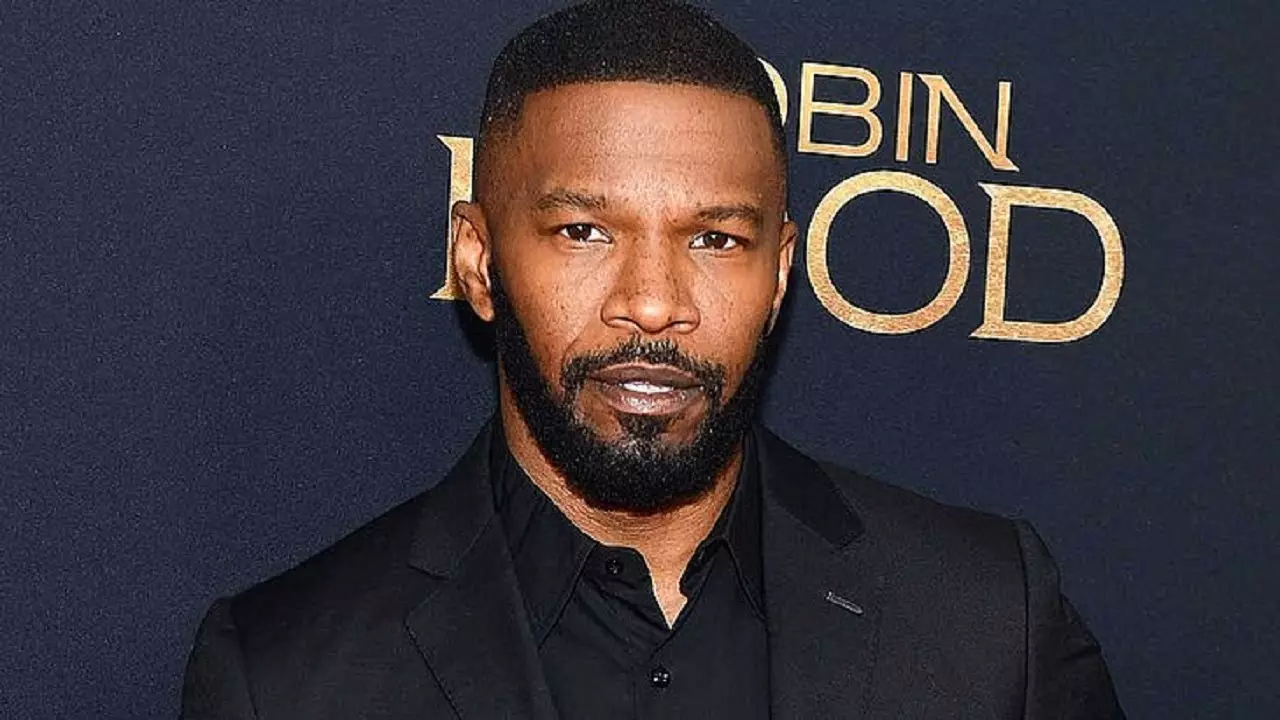 Jamie Foxx recebe alta do hospital e filha diz que ator está se recuperando