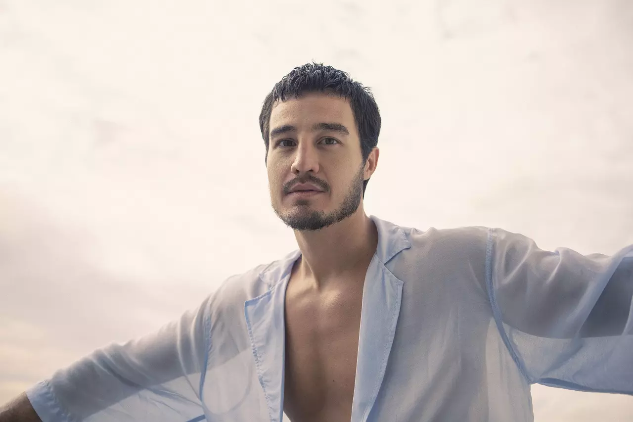 Tiago Iorc se apresenta em São Paulo no dia 27 de maio com a turnê "Daramô"