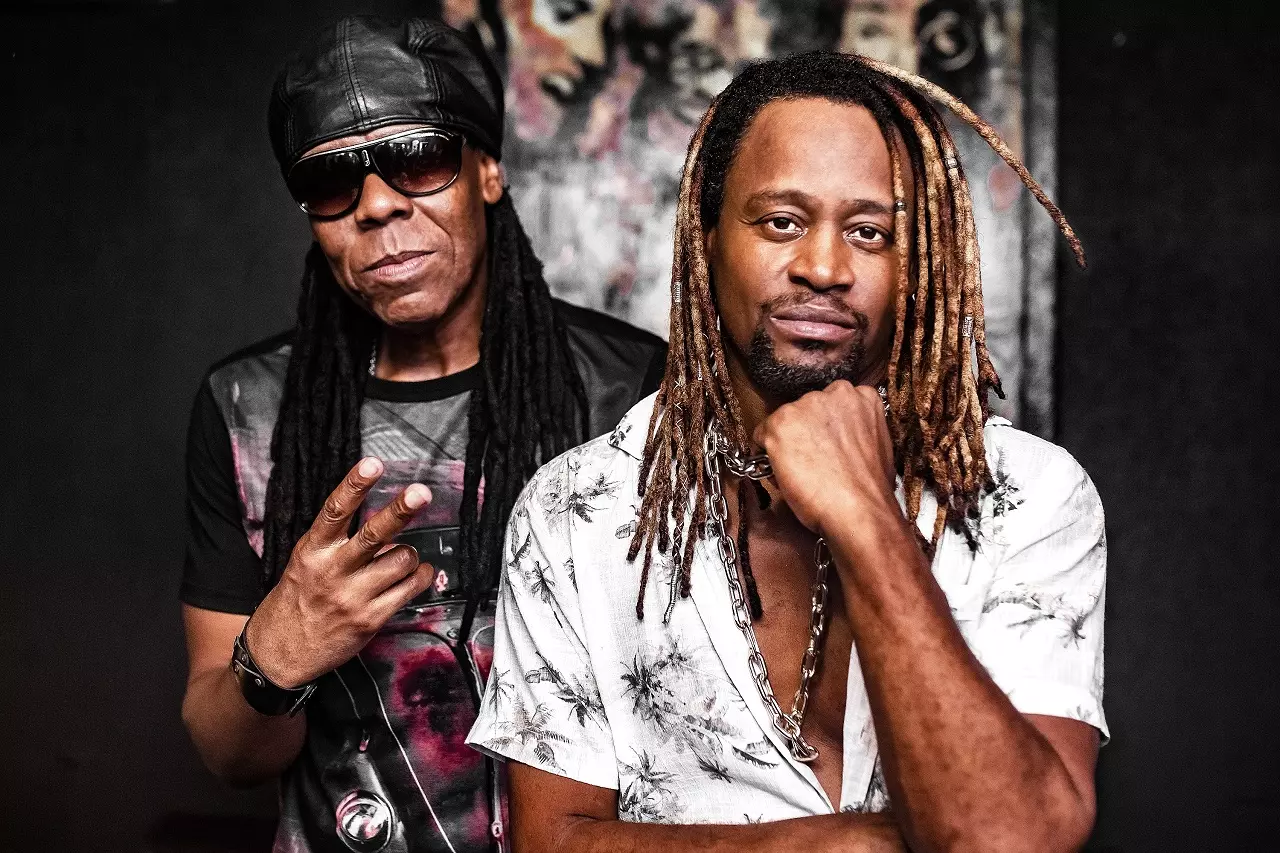 Cidade Negra anuncia show gratuito no Central Plaza Shopping