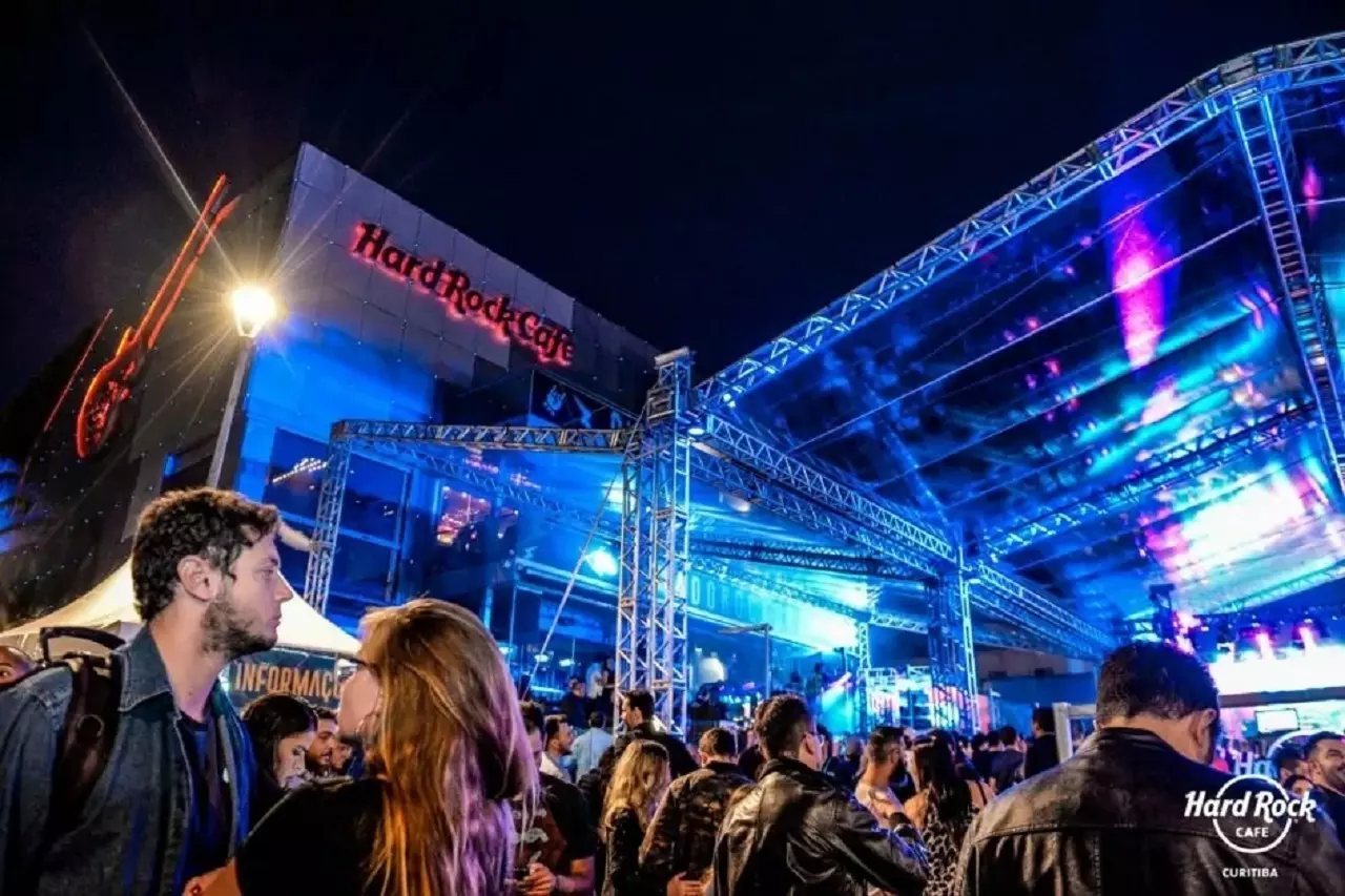Hard Rock Cafe Curitiba celebra o Dia Mundial do Rock com mais de 40 atrações