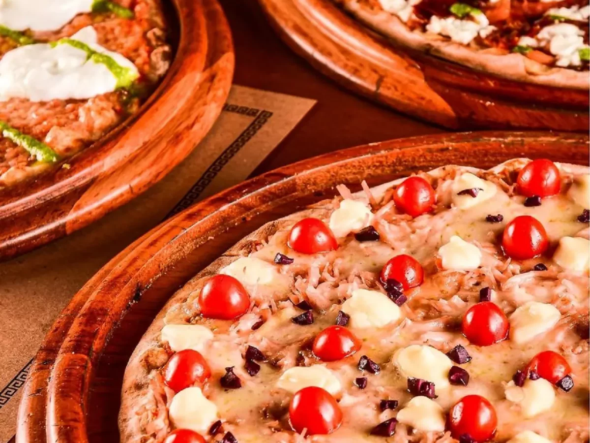 Você está pronto para uma explosão de sabores? Massa de pizza Siciliana! -  Receitas de Pizza