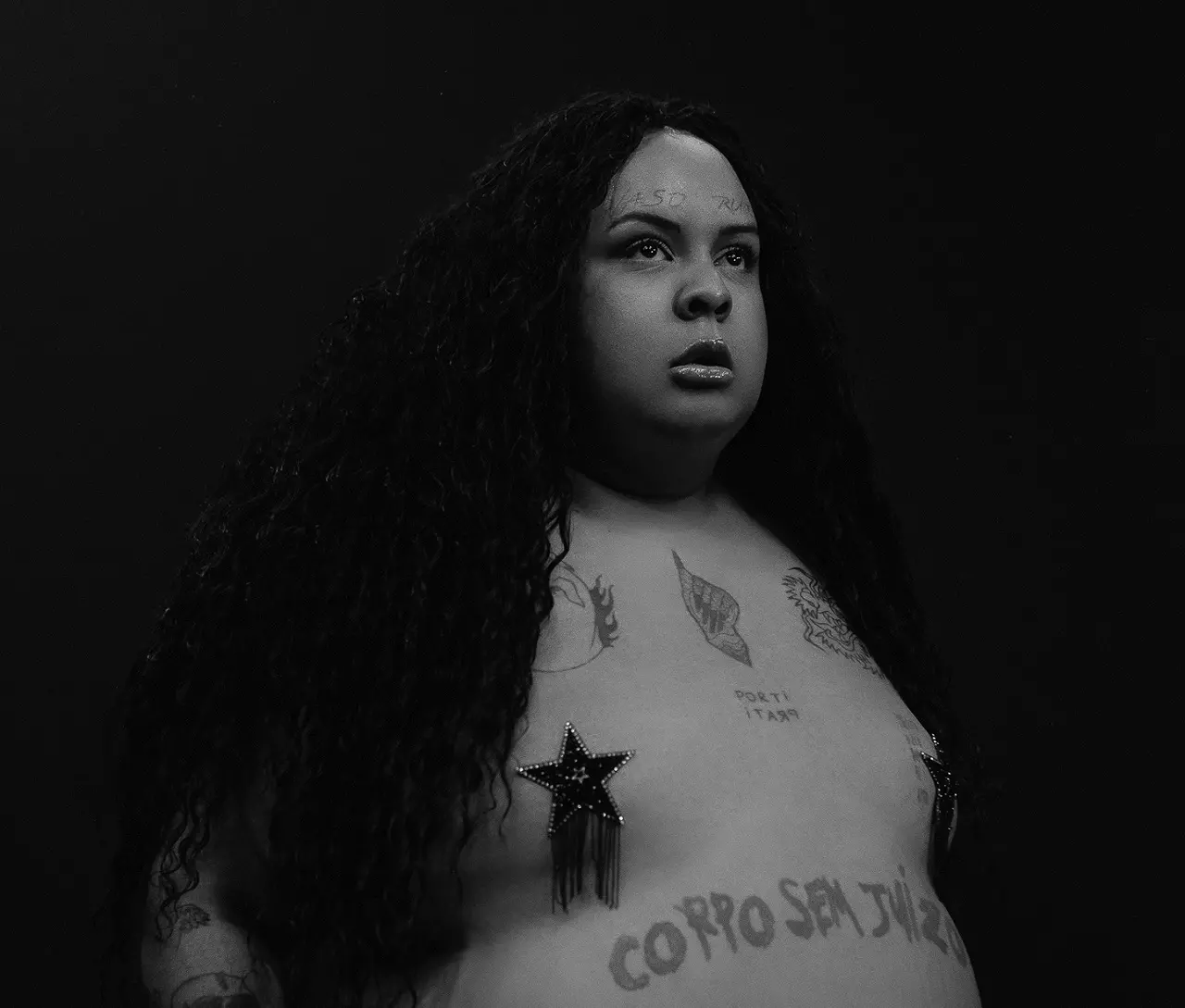Jup do Bairro inicia “UMBRAL - a turnê” na Mamba Negra