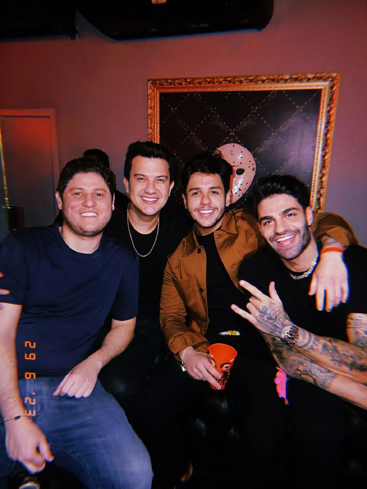 Netto DJ inaugura casa noturna e estreia tem show de Hugo e Guilherme