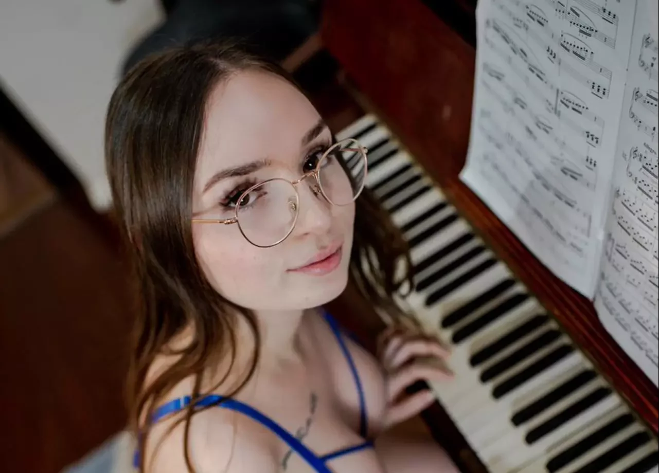"Professor do primário assinava minha conta do OnlyFans", diz influencer