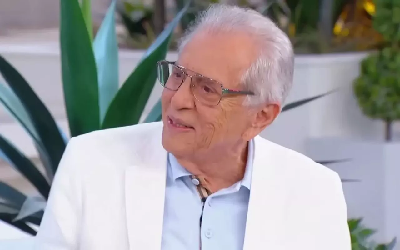 Filho de Carlos Alberto fala que pai ainda não tem previsão de alta