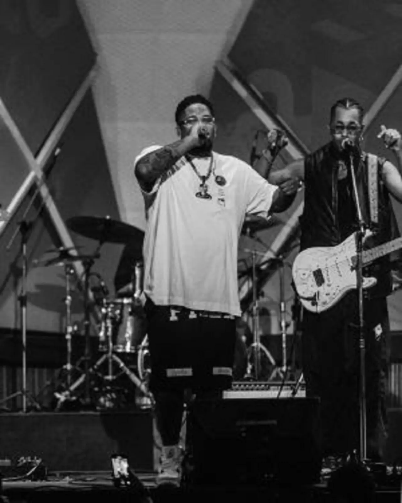 Luccas Carlos e HODARI vão celebrar a amizade e música no Doce Maravilha