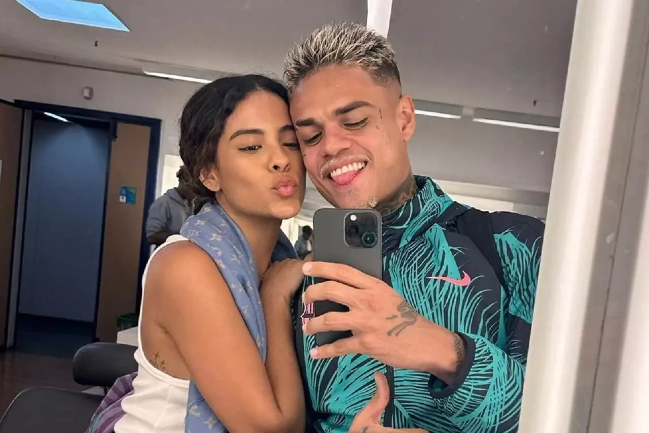 Bella Campos nega rumores de que teria voltado com MC Cabelinho