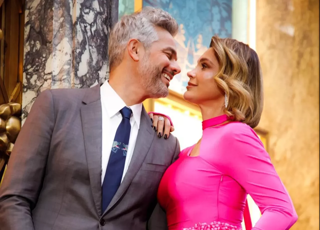 Flávia Alessandra e Otaviano surgem deslumbrantes no 20° Gala de fundação em NY