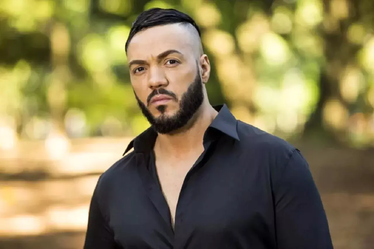 Belo é condenado a pagar R$ 515 mil ao faltar em show