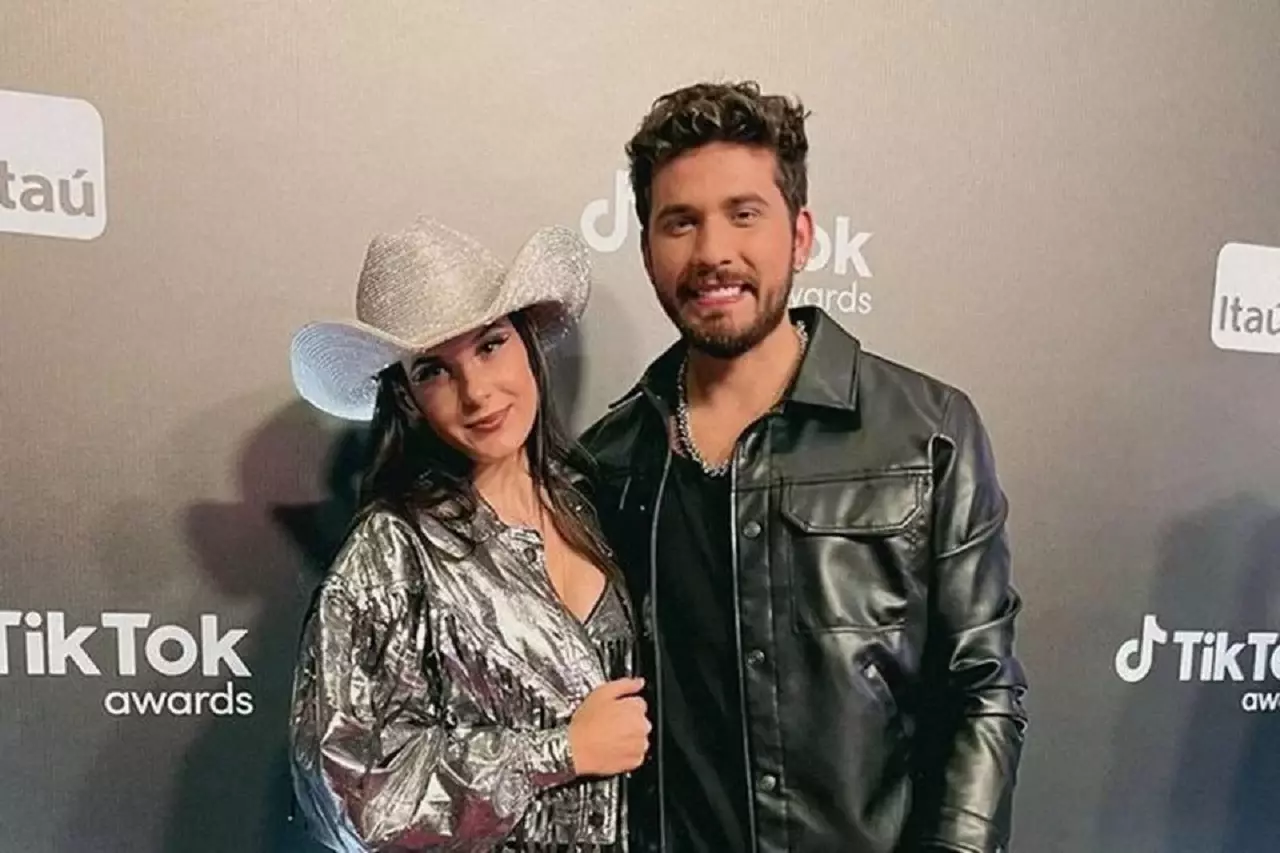 Ana Castela e Gustavo Mioto reatam namoro