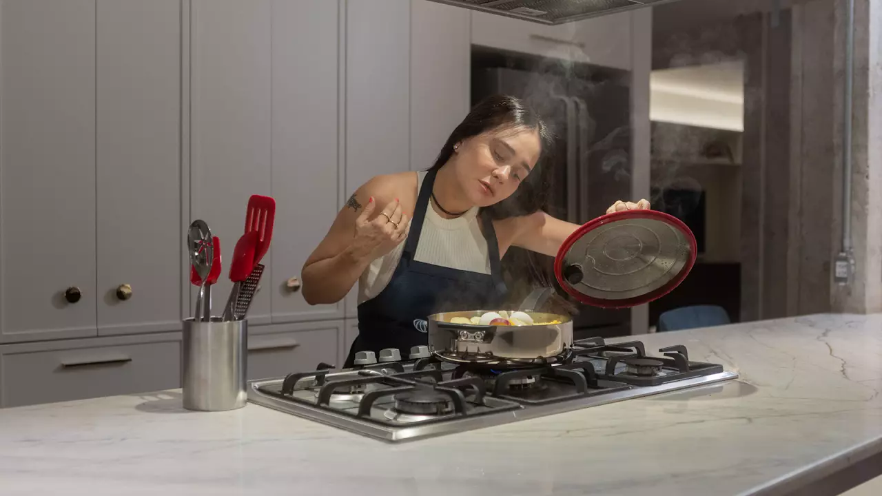 Alessandra Negrini e Chef Felipe colaboram em parceria culinária