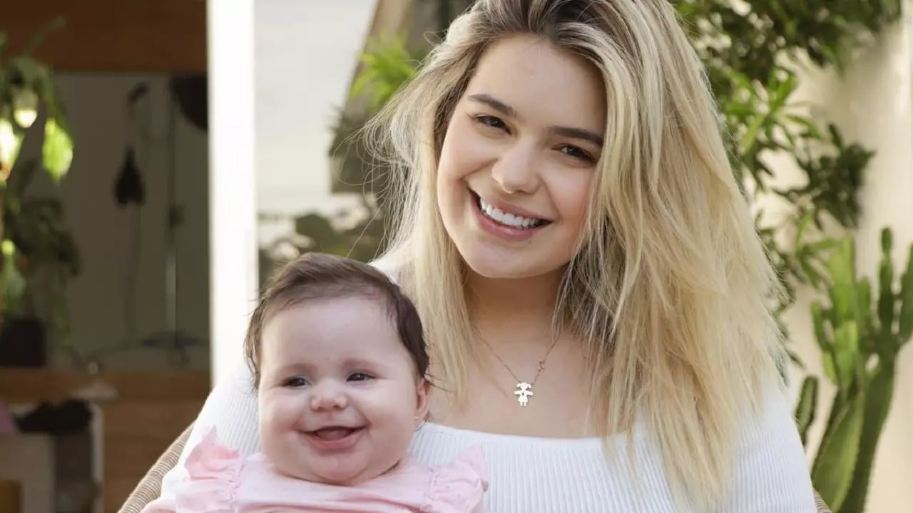 Viih Tube diz que a filha de 6 meses já ganhou R$ 1 milhão com publicidade