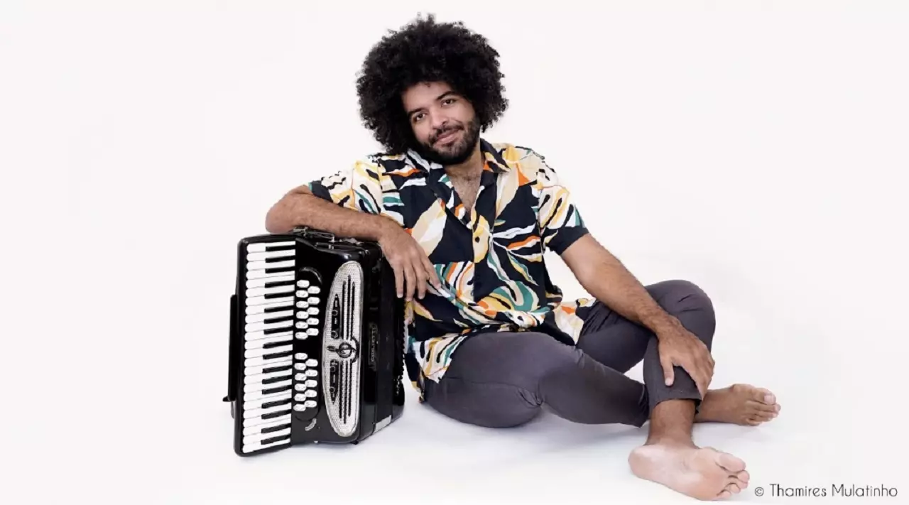 Mestrinho comemora Dia Nacional do Forró com show especial